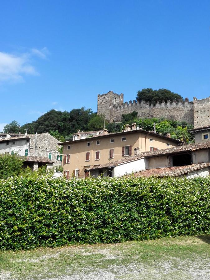 Al Vicolo Di Mezzo *