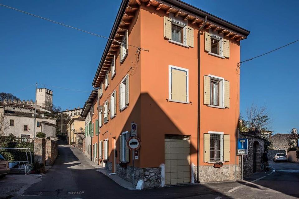 Al Vicolo Di Mezzo Bed and breakfast Monzambano